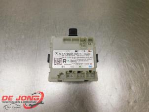 Gebruikte Deur module Mercedes A (177.0) 1.3 A-180 Turbo 16V Prijs € 44,99 Margeregeling aangeboden door Autodemontagebedrijf de Jong