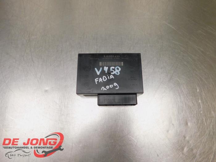 Gebruikte Computer Body Control Skoda Fabia II Combi 1.2i 12V Prijs € 48,99 Margeregeling aangeboden door Autodemontagebedrijf de Jong