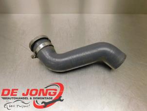 Gebruikte Intercooler Slang Renault Kangoo Express (FW) 1.5 dCi 75 Prijs € 14,99 Margeregeling aangeboden door Autodemontagebedrijf de Jong