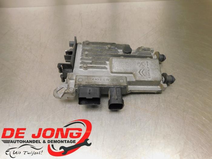 Gebruikte Start/Stop computer Peugeot 308 (L3/L8/LB/LH/LP) 1.6 BlueHDi 115 16V Prijs € 48,99 Margeregeling aangeboden door Autodemontagebedrijf de Jong