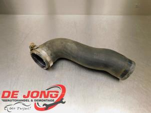Gebruikte Intercooler Slang Volkswagen Golf VI Variant (AJ5/1KA) 2.0 GTD 16V Prijs € 24,99 Margeregeling aangeboden door Autodemontagebedrijf de Jong