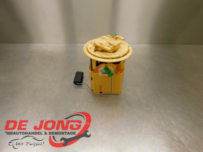 Gebruikte Tank element Pomp Peugeot 308 (L3/L8/LB/LH/LP) 1.6 HDi Prijs € 19,95 Margeregeling aangeboden door Autodemontagebedrijf de Jong