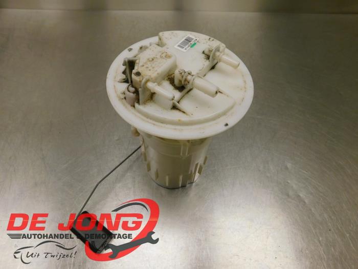 Gebruikte Tank element Pomp Peugeot 208 I (CA/CC/CK/CL) 1.4 HDi Prijs € 27,45 Margeregeling aangeboden door Autodemontagebedrijf de Jong