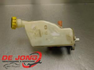 Gebruikte Hoofdremcilinder Peugeot 208 I (CA/CC/CK/CL) 1.4 HDi Prijs € 13,99 Margeregeling aangeboden door Autodemontagebedrijf de Jong