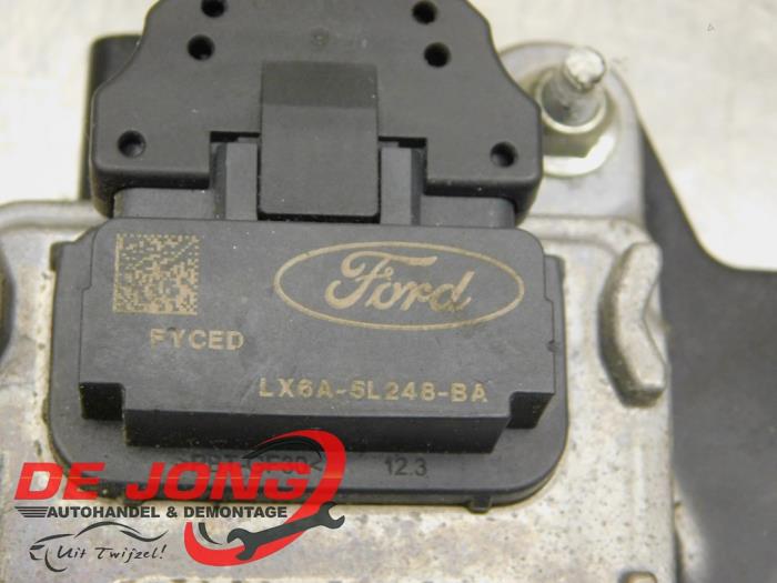 Lambda Sonde van een Ford Focus 4 Wagon 1.5 EcoBlue 120 2021