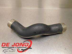 Gebruikte Intercooler Slang BMW 3 serie Gran Turismo (F34) 320d 2.0 16V Prijs € 30,20 Margeregeling aangeboden door Autodemontagebedrijf de Jong