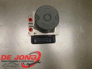 Gebruikte ABS Pomp Mercedes E Combi (S211) 2.2 E-220 CDI 16V Prijs € 99,99 Margeregeling aangeboden door Autodemontagebedrijf de Jong