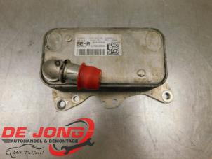 Gebruikte Oliekoeler Mercedes E (W212) E-200 CDI 16V BlueEfficiency,BlueTEC Prijs € 32,99 Margeregeling aangeboden door Autodemontagebedrijf de Jong