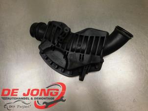 Gebruikte Intercooler Buis Mercedes C (W204) 3.0 C-350 CDI V6 24V Prijs € 39,99 Margeregeling aangeboden door Autodemontagebedrijf de Jong