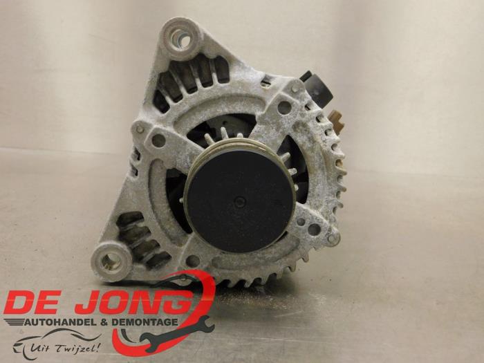 Gebruikte Dynamo Opel Corsa F (UB/UH/UP) 1.5 CDTI 100 Prijs € 89,00 Margeregeling aangeboden door Autodemontagebedrijf de Jong