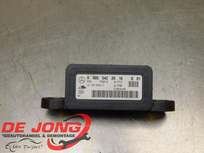 Esp computer van een Mercedes-Benz ML II (164/4JG) 3.0 ML-280 CDI 4-Matic V6 24V 2009