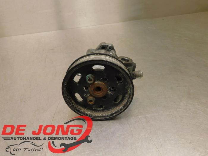 Gebruikte Pomp Servo Audi A4 Avant (B7) 2.0 TDI Prijs € 19,99 Margeregeling aangeboden door Autodemontagebedrijf de Jong