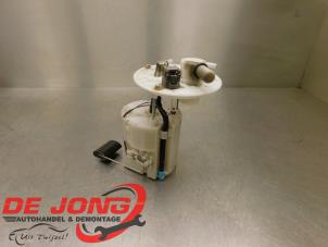 Gebruikte Tank element Pomp Kia Rio III (UB) 1.1 CRDi VGT 12V Prijs € 34,99 Margeregeling aangeboden door Autodemontagebedrijf de Jong