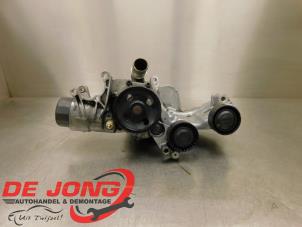 Gebruikte Oliefilterhuis Ssang Yong Actyon Sports II 2.0 Xdi 16V 4WD Prijs € 75,00 Margeregeling aangeboden door Autodemontagebedrijf de Jong