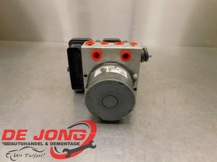 Gebruikte ABS Pomp Opel Grandland (X) 2.0 CDTI Prijs € 79,99 Margeregeling aangeboden door Autodemontagebedrijf de Jong