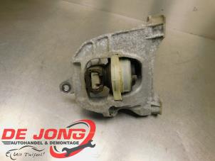 Gebruikte Motorsteun Opel Vivaro 2.0 CDTI 122 Prijs € 30,24 Inclusief btw aangeboden door Autodemontagebedrijf de Jong