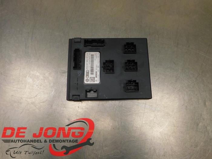 Gebruikte Computer Body Control Audi A6 Avant (C7) 3.0 TDI V6 24V Quattro Prijs € 124,95 Margeregeling aangeboden door Autodemontagebedrijf de Jong