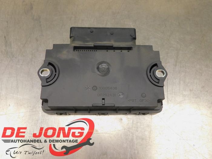 Gebruikte Handrem Module Volkswagen Touareg (7PA/PH) 4.2 TDI V8 DPF 32V Prijs € 59,99 Margeregeling aangeboden door Autodemontagebedrijf de Jong
