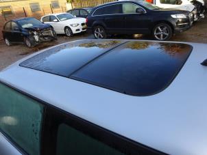 Gebruikte Panoramadak Mini Mini Cooper S (R53) 1.6 16V Prijs € 285,00 Margeregeling aangeboden door Autodemontagebedrijf de Jong