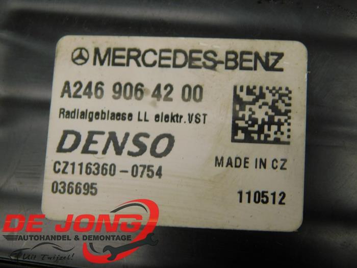 Blower van een Mercedes-Benz B (W246,242) 1.6 B-180 BlueEFFICIENCY Turbo 16V 2013