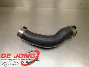 Gebruikte Intercooler Slang Mercedes C (W205) C-180 1.6 CDI BlueTEC, C-180 d 16V Prijs € 23,99 Margeregeling aangeboden door Autodemontagebedrijf de Jong