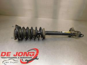 Gebruikte Mac Phersonpoot rechts-voor Mercedes C (W205) C-180 1.6 CDI BlueTEC, C-180 d 16V Prijs € 119,99 Margeregeling aangeboden door Autodemontagebedrijf de Jong