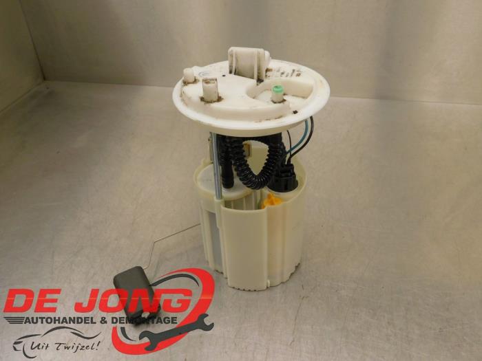 Gebruikte Tank element Pomp Alfa Romeo 147 (937) 1.6 HP Twin Spark 16V Prijs € 17,45 Margeregeling aangeboden door Autodemontagebedrijf de Jong