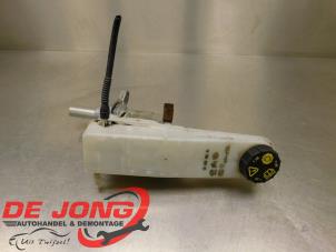 Gebruikte Hoofdremcilinder Citroen Jumpy 2.0 Blue HDI 120 Prijs € 24,19 Inclusief btw aangeboden door Autodemontagebedrijf de Jong
