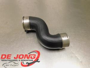 Gebruikte Intercooler Slang Mercedes Vito (639.7) 2.2 110 CDI 16V Euro 5 Prijs € 23,55 Margeregeling aangeboden door Autodemontagebedrijf de Jong