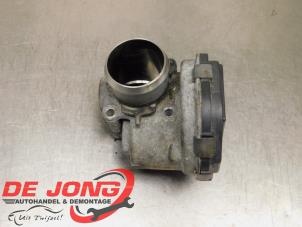 Gebruikte Gasklephuis Peugeot 2008 (CU) 1.4 HDi Prijs € 9,99 Margeregeling aangeboden door Autodemontagebedrijf de Jong