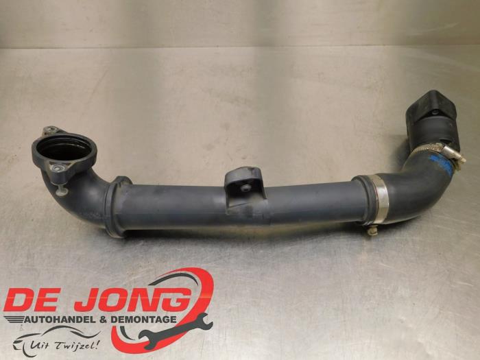 Gebruikte Intercooler Buis Skoda Octavia Combi (5EAC) 1.6 TDI Greenline 16V Prijs € 24,99 Margeregeling aangeboden door Autodemontagebedrijf de Jong