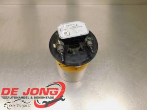Gebruikte Tank element Pomp Opel Vivaro 2.0 CDTI 150 Prijs € 108,84 Inclusief btw aangeboden door Autodemontagebedrijf de Jong