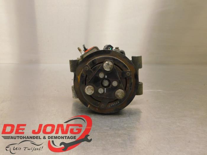 Gebruikte Pomp Airco Opel Vivaro 2.0 CDTI 150 Prijs € 192,27 Inclusief btw aangeboden door Autodemontagebedrijf de Jong