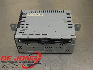 Gebruikte Radio module Ford Kuga II (DM2) 1.5 EcoBoost 16V 120 Prijs € 194,95 Margeregeling aangeboden door Autodemontagebedrijf de Jong