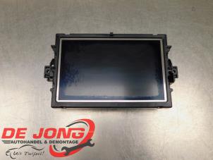 Gebruikte Display Interieur Mercedes ML III (166) 3.0 ML-350 BlueTEC V6 24V 4-Matic Prijs € 224,99 Margeregeling aangeboden door Autodemontagebedrijf de Jong