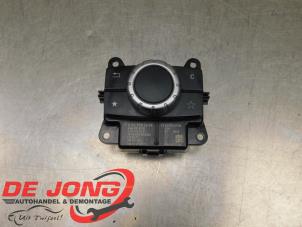 Gebruikte MMI schakelaar Mercedes ML III (166) 3.0 ML-350 BlueTEC V6 24V 4-Matic Prijs € 69,99 Margeregeling aangeboden door Autodemontagebedrijf de Jong