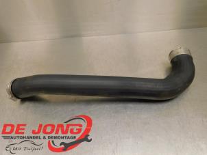 Gebruikte Intercooler Slang Ford Focus 4 1.0 EcoBoost 12V Hybrid 125 Prijs € 54,95 Margeregeling aangeboden door Autodemontagebedrijf de Jong