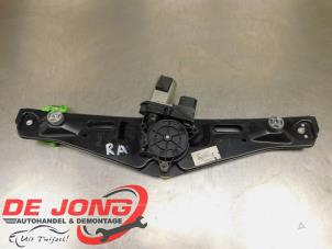 Gebruikte Raammechaniek 4Deurs rechts-achter BMW X1 (E84) xDrive 18d 2.0 16V Prijs € 19,90 Margeregeling aangeboden door Autodemontagebedrijf de Jong