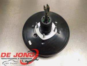 Gebruikte Rembooster Renault Trafic (1FL/2FL/3FL/4FL) 1.6 dCi 95 Prijs € 78,59 Inclusief btw aangeboden door Autodemontagebedrijf de Jong