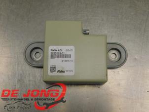 Gebruikte Antenne BMW X3 (F25) xDrive20d 16V Prijs € 18,10 Margeregeling aangeboden door Autodemontagebedrijf de Jong
