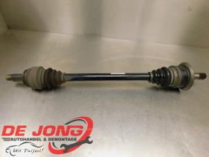 Gebruikte Aandrijfas links-achter BMW X3 (F25) xDrive20d 16V Prijs € 90,70 Margeregeling aangeboden door Autodemontagebedrijf de Jong