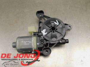 Gebruikte Motor electrisch raam Volkswagen Golf VIII (CD1) 1.5 TSI 16V Prijs € 7,99 Margeregeling aangeboden door Autodemontagebedrijf de Jong