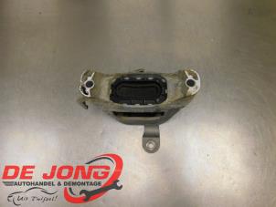 Gebruikte Motorsteun Opel Astra J (PC6/PD6/PE6/PF6) 2.0 CDTI 16V 160 Ecotec Prijs € 18,99 Margeregeling aangeboden door Autodemontagebedrijf de Jong