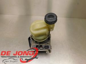 Gebruikte Pomp Servo Dacia Lodgy (JS/SD0J) 1.5 dCi FAP Prijs € 199,99 Margeregeling aangeboden door Autodemontagebedrijf de Jong