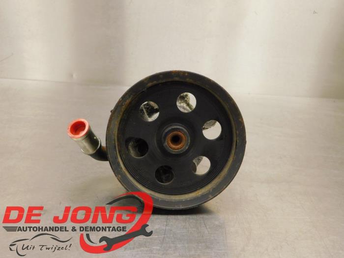 Gebruikte Pomp Servo Chrysler 300 C Touring 3.0 CRD 24V Prijs € 52,45 Margeregeling aangeboden door Autodemontagebedrijf de Jong