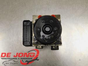 Gebruikte ABS Pomp Chrysler 300 C Touring 3.0 CRD 24V Prijs € 124,95 Margeregeling aangeboden door Autodemontagebedrijf de Jong