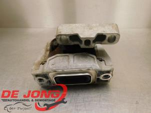 Gebruikte Motorsteun Volkswagen Caddy IV 2.0 TDI 16V DPF Prijs € 5,99 Margeregeling aangeboden door Autodemontagebedrijf de Jong