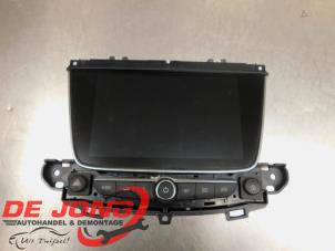 Gebruikte Display Interieur Opel Crossland (X) 1.2 Turbo 12V Euro 6 Prijs € 338,45 Margeregeling aangeboden door Autodemontagebedrijf de Jong