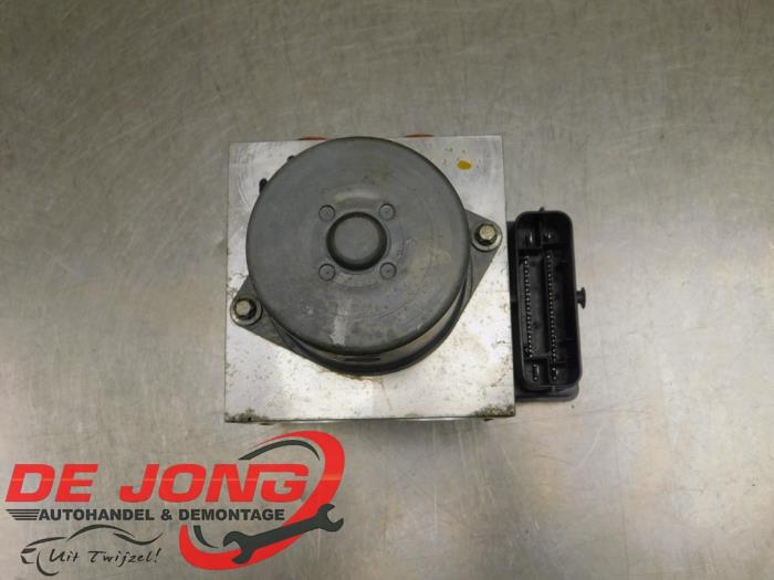Gebruikte ABS Pomp Ford Mondeo IV Wagon 2.0 TDCi 140 16V Prijs € 74,95 Margeregeling aangeboden door Autodemontagebedrijf de Jong
