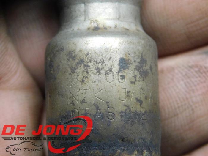 Lambda Sonde van een Peugeot 308 SW (L4/L9/LC/LJ/LR) 1.2 12V e-THP 2014